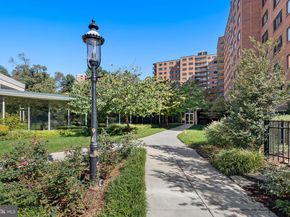 4201 Cathedral Avenue NW 923W, Washington DC 20016