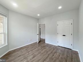 1600 Spring Gate Drive 2211, Mclean VA 22102