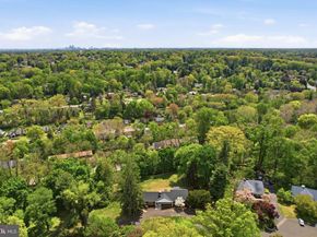 8618 Caroline Drive, Glenside PA 19038