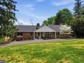 8618 Caroline Drive, Glenside PA 19038