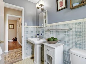 8618 Caroline Drive, Glenside PA 19038