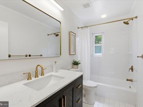 2905 Maplewood Place, Alexandria VA 22302
