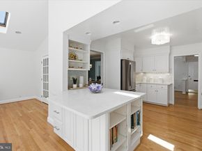 2905 Maplewood Place, Alexandria VA 22302