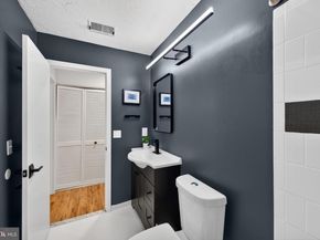 11711 Summerchase Circle, Reston VA 20194