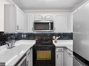 11711 Summerchase Circle, Reston VA 20194