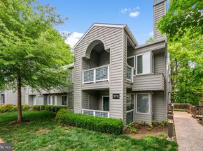 11711 Summerchase Circle, Reston VA 20194
