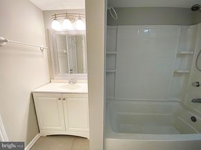 1524 Lincoln Way 209, Mclean VA 22102