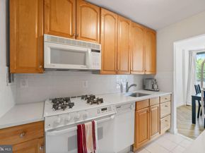 4343 Cherry Hill Road 306, Arlington VA 22207
