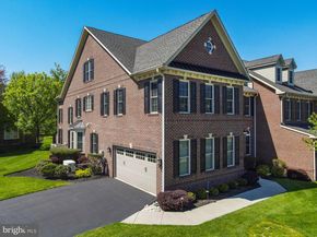 86 Rittenhouse Circle, Newtown PA 18940