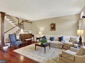 86 Rittenhouse Circle, Newtown PA 18940