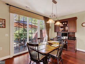 86 Rittenhouse Circle, Newtown PA 18940