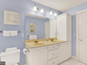 86 Rittenhouse Circle, Newtown PA 18940