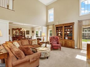 86 Rittenhouse Circle, Newtown PA 18940