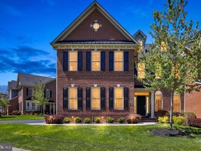 86 Rittenhouse Circle, Newtown PA 18940
