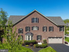 86 Rittenhouse Circle, Newtown PA 18940
