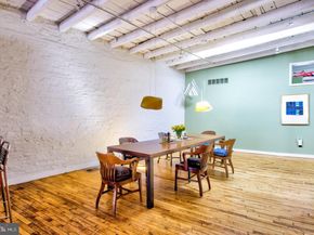 915 S 7TH Street, Philadelphia PA 19147