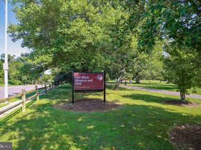 1225 Martha Custis Drive 811, Alexandria VA 22302