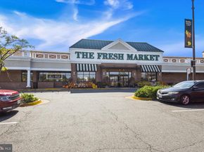 1225 Martha Custis Drive 811, Alexandria VA 22302
