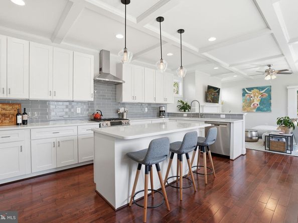 401 N Edgewood Street, Arlington VA 22201