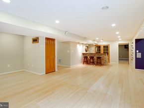 47265 Middle Bluff Place, Sterling VA 20165