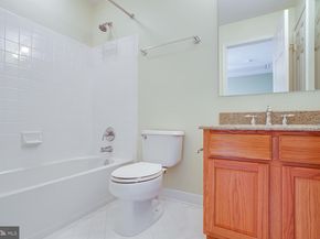 47265 Middle Bluff Place, Sterling VA 20165