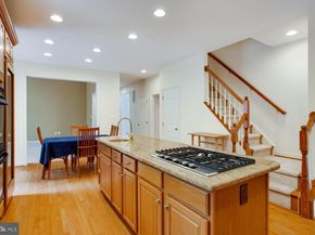 47265 Middle Bluff Place, Sterling VA 20165