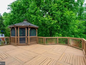47265 Middle Bluff Place, Sterling VA 20165