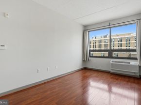 815 Arch Street 516, Philadelphia PA 19107