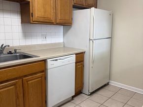 2404 Whitpain Hls, Blue Bell PA 19422