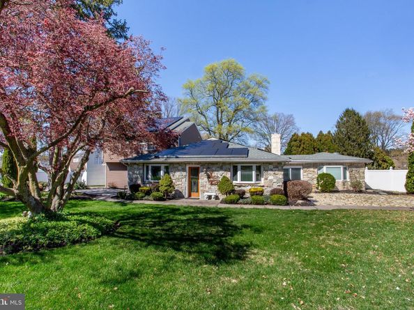26 Dolton Road, Feasterville Trevose PA 19053