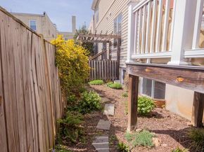 423 18TH Street NE 12, Washington DC 20002