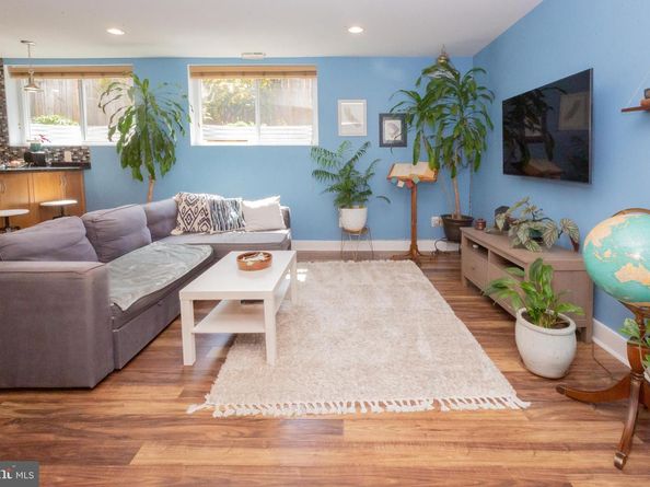423 18TH Street NE 12, Washington DC 20002