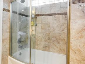 423 18TH Street NE 12, Washington DC 20002