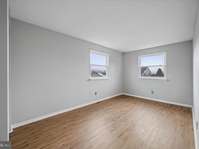 804 Keely Place, Philadelphia PA 19128