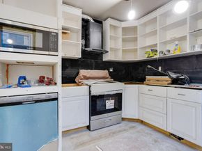 2526 Coral, Philadelphia PA 19125