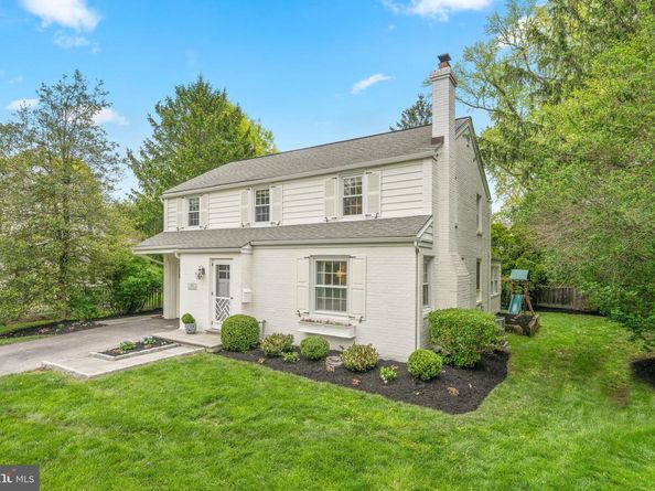 245 Barcladen Circle, Bryn Mawr PA 19010