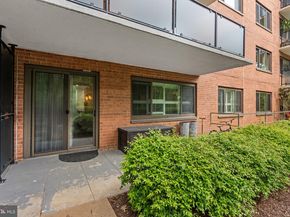 4201 Cathedral Avenue NW T10E, Washington DC 20016
