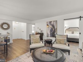 4201 Cathedral Avenue NW T10E, Washington DC 20016