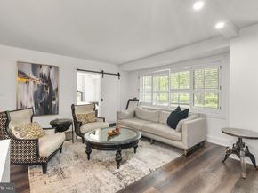 4201 Cathedral Avenue NW T10E, Washington DC 20016