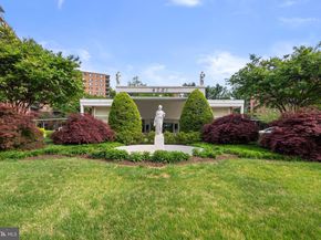 4201 Cathedral Avenue NW T10E, Washington DC 20016