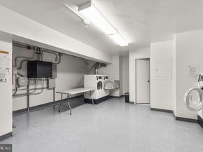 4201 Cathedral Avenue NW T10E, Washington DC 20016