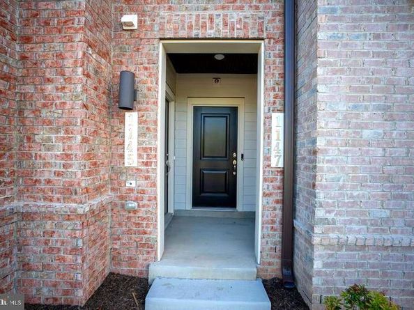 1147 Herndon Parkway 110, Herndon VA 20170
