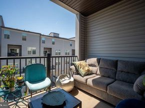 1147 Herndon Parkway 110, Herndon VA 20170