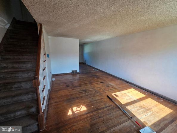 780 Taylor Drive, Folcroft PA 19032