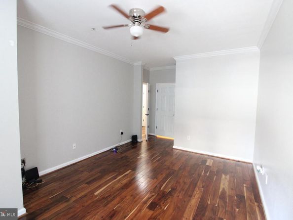 1570 Spring Gate Drive 7113, Mclean VA 22102