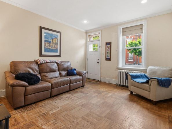 3693 Calumet Street, Philadelphia PA 19129
