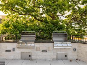 6718 Lowell Avenue PH 907, Mclean VA 22101