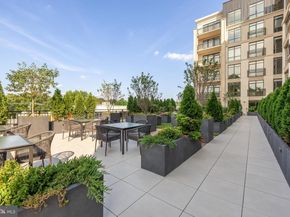 6718 Lowell Avenue PH 907, Mclean VA 22101