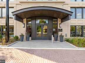 6718 Lowell Avenue PH 907, Mclean VA 22101
