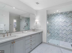 6718 Lowell Avenue PH 907, Mclean VA 22101
